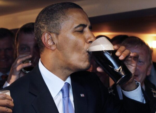 obama drinking beer 2 1024x740 1